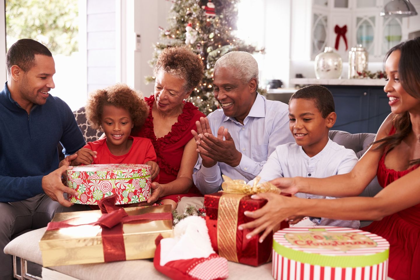 Give the Gift of Knowledge: Use the holidays to discuss family cancer history